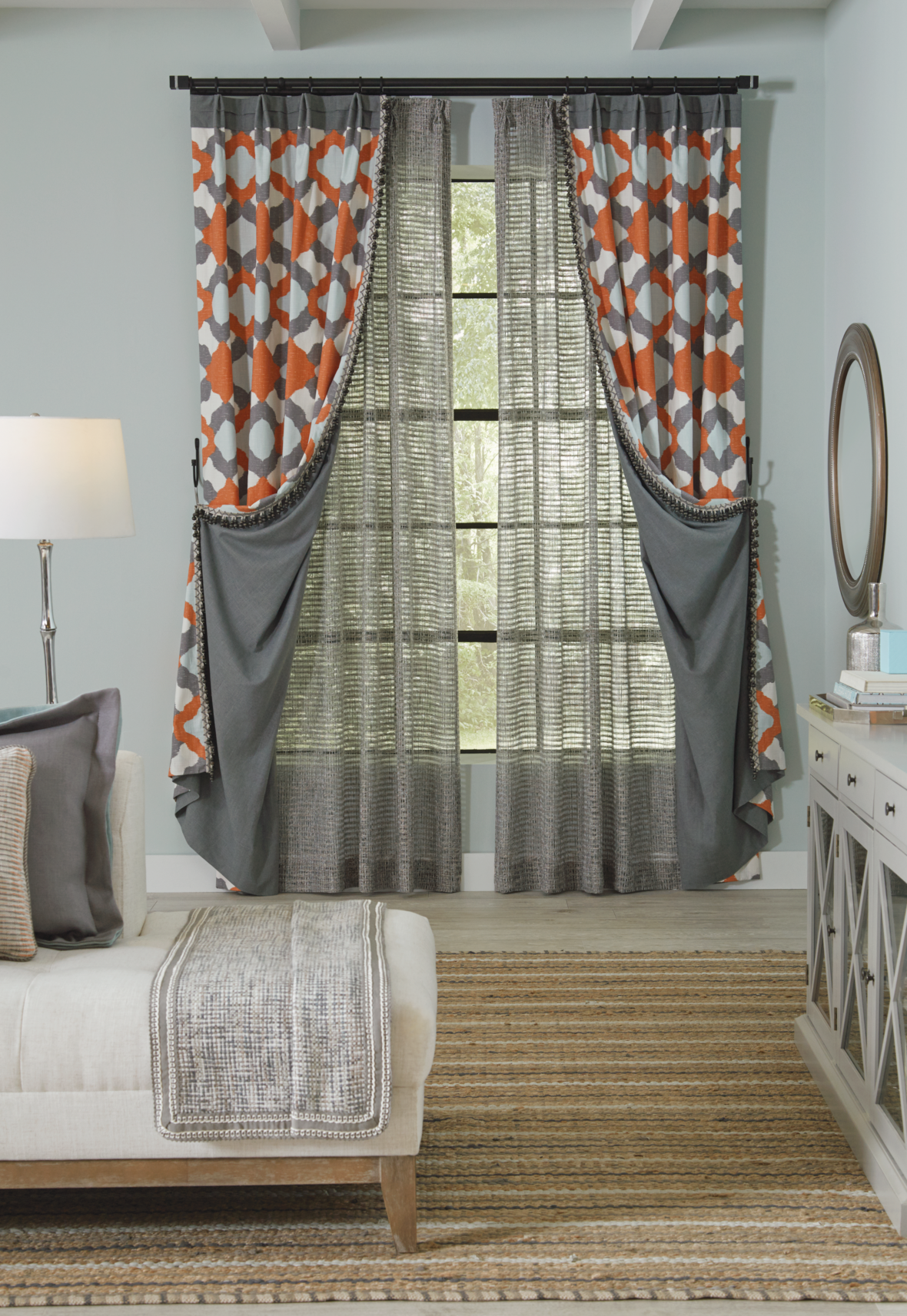 Metropolitan Comfort Living Room | Window Treatment