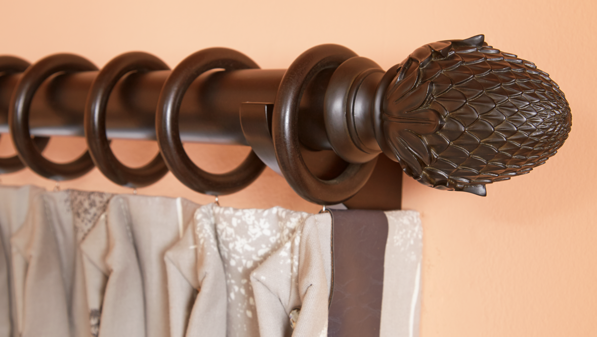 Luxurious Leather Bedroom - Finestra® Wood Hardware