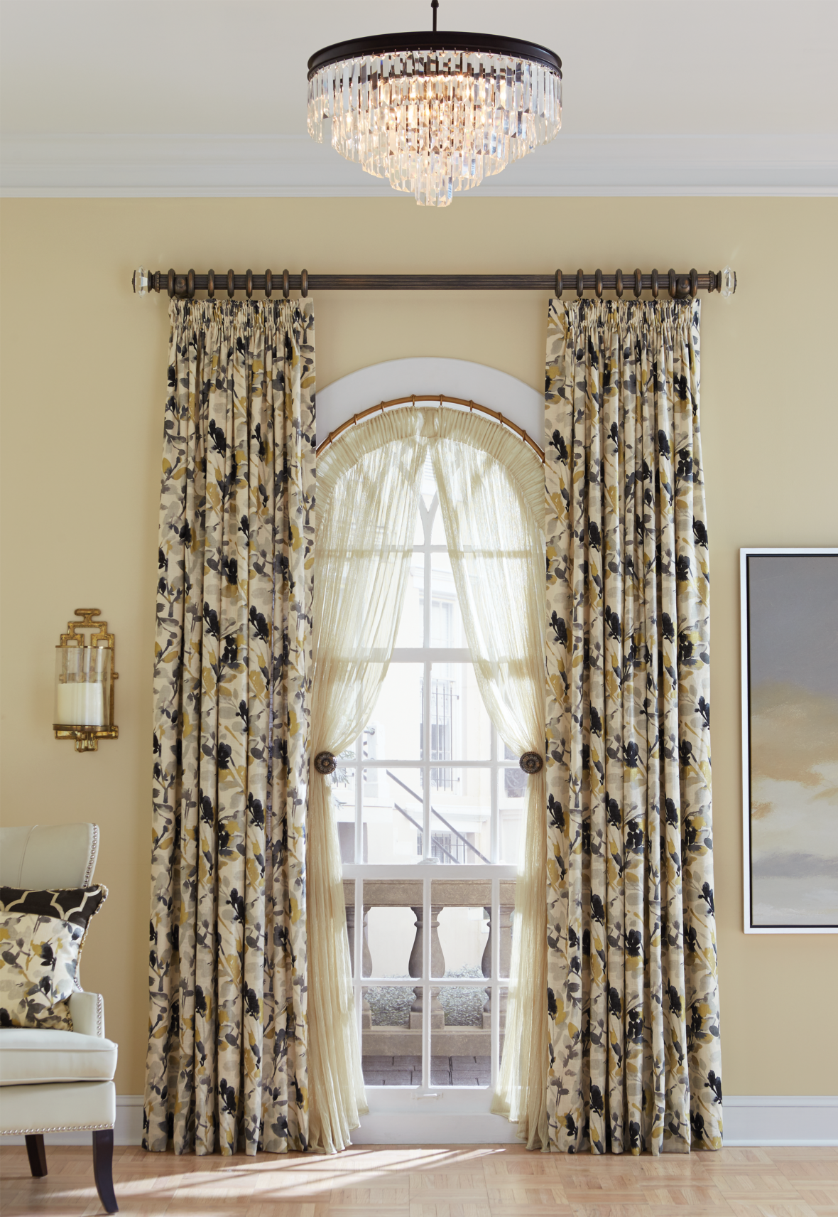 Glass Finial + Arched Window Solutions 